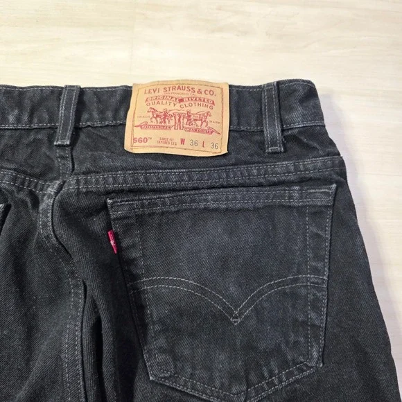 Levi's 560 Mens Black Loose Fit Tapered Leg Jeans Made in USA Size 32 x 36 Denim